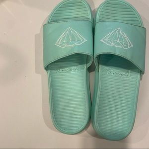 Men Diamond supply co. slides